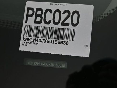 Used 2025 Hyundai Elantra Hybrid FWD image 42