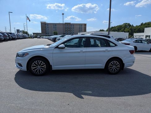Used 2019 Volkswagen Jetta SE FWD image 6