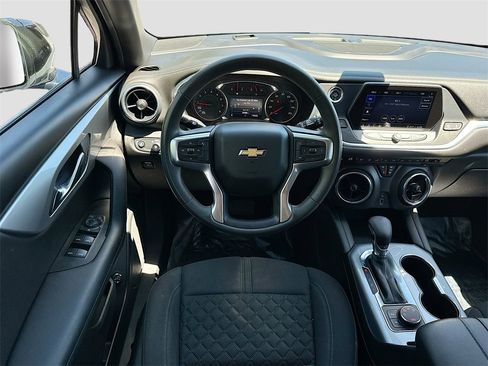 Used 2021 Chevrolet Blazer LT image 21