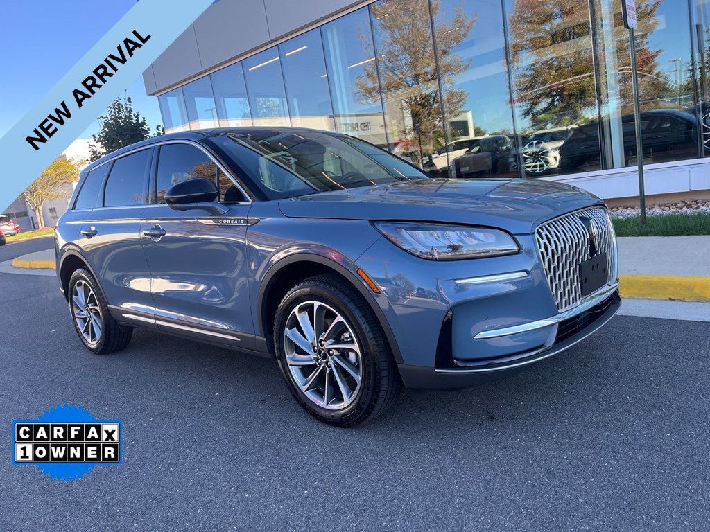 Used 2024 Lincoln Corsair AWD w/ Equipment Group 101A image 1