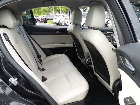 Used 2019 Alfa Romeo Stelvio RWD image 29