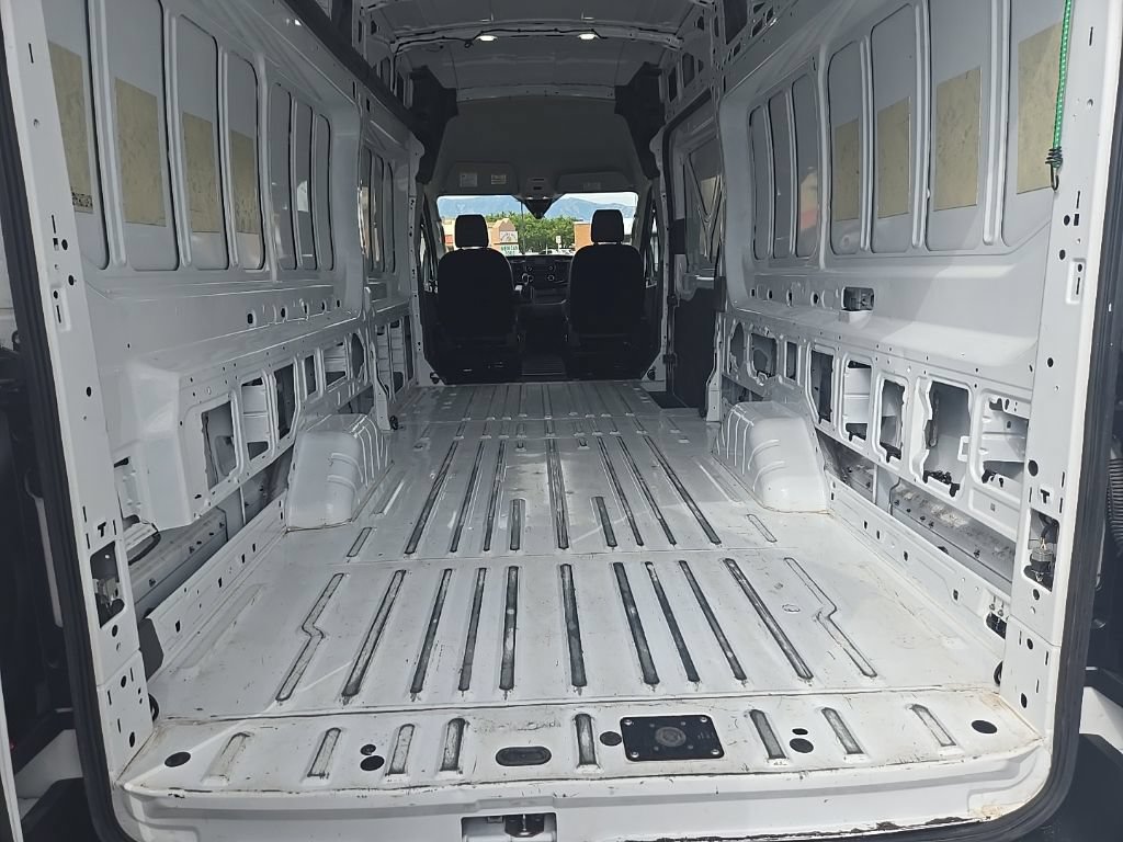 Used 2025 Ford Transit 250 148 High Roof Extended AWD image 21