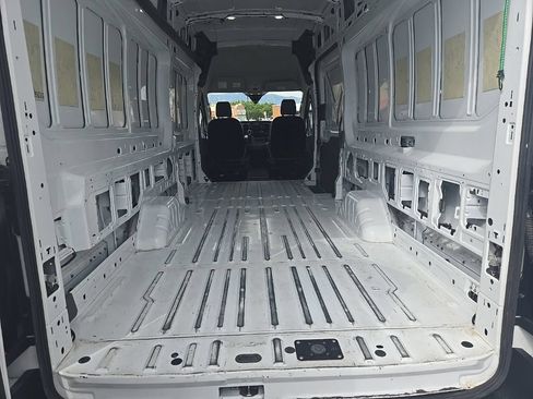 Used 2025 Ford Transit 250 148 High Roof Extended AWD image 21