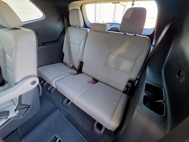 Used 2026 GMC Acadia Elevation w/ Elevation Premium Package FWD image 31
