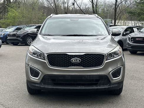 Used 2018 Kia Sorento LX image 18