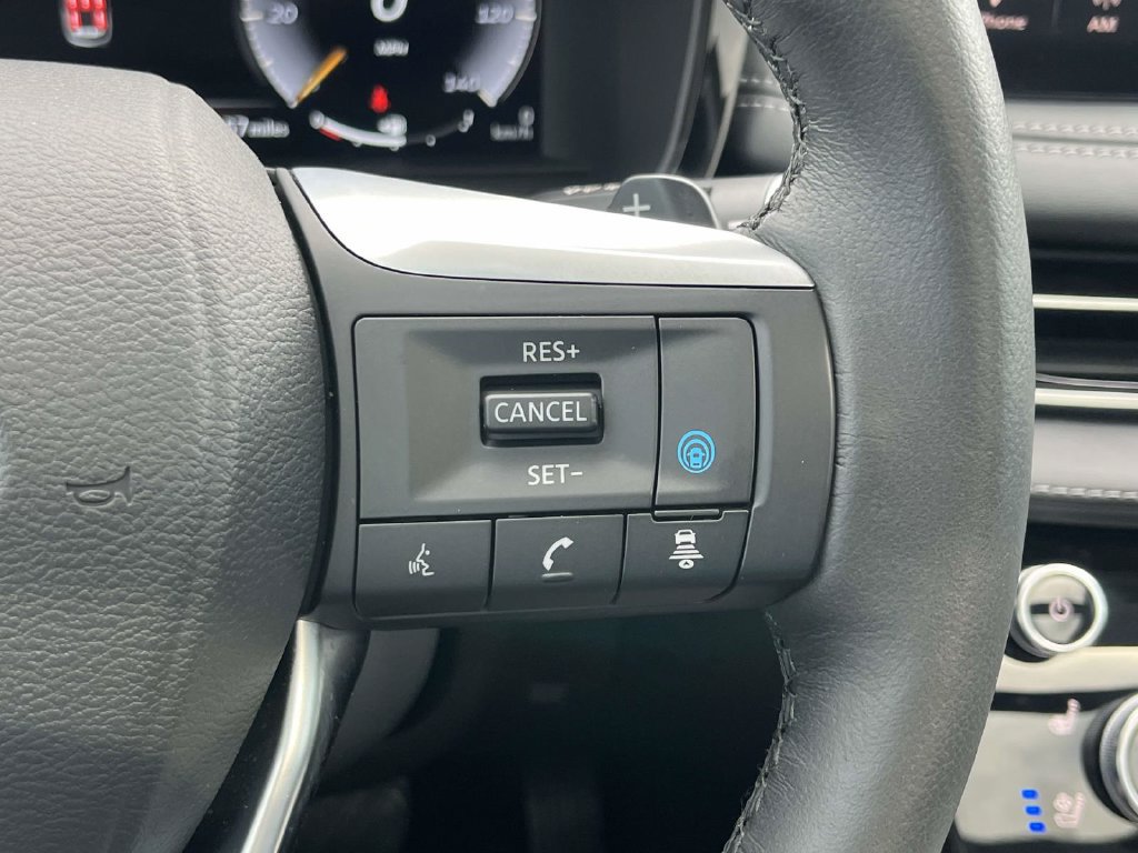Used 2025 INFINITI QX60 Luxe FWD image 23