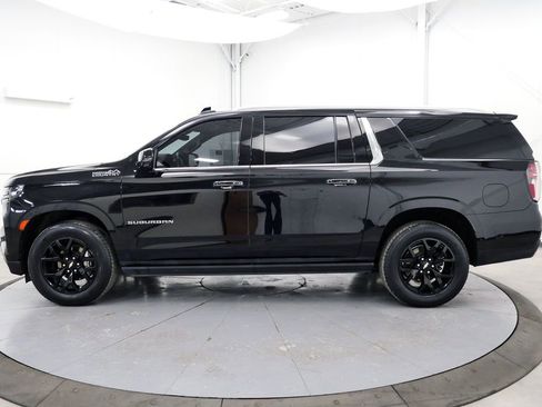 Used 2022 Chevrolet Suburban High Country AWD/4WD image 4