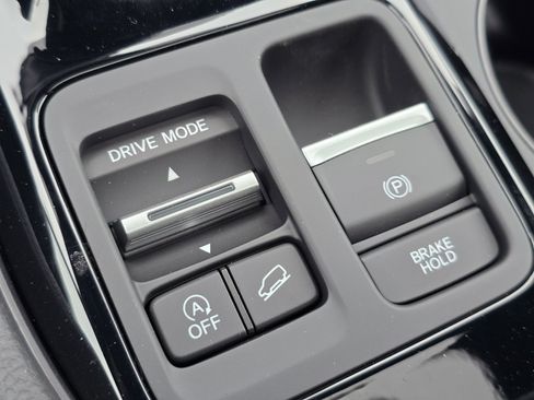 New 2025 Honda Pilot TrailSport image 9