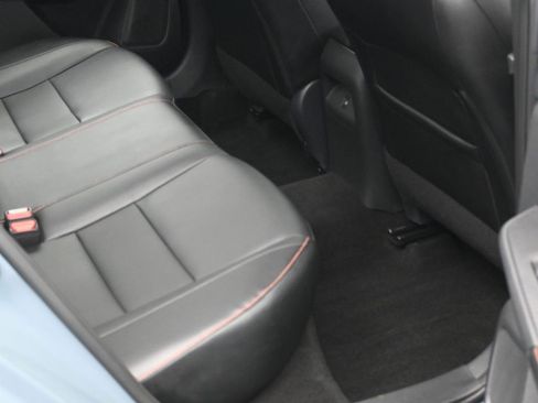 Used 2024 Nissan Sentra SR w/ SR Premium Package image 10