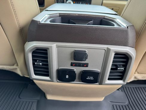 Used 2019 Ford F150 Lariat w/ Equipment Group 502A Luxury RWD image 29