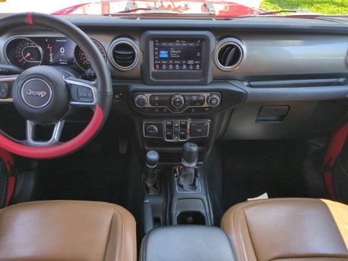 Used 2021 Jeep Wrangler Unlimited Sahara AWD/4WD image 14