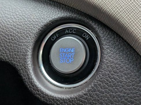 Used 2018 Hyundai Santa Fe Sport w/ 2.4L Tech Package 04 image 27