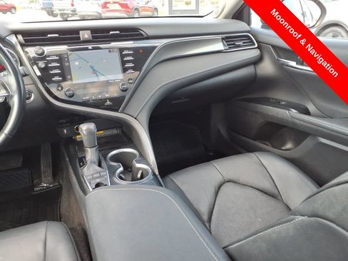 Used 2019 Toyota Camry XSE FWD image 13