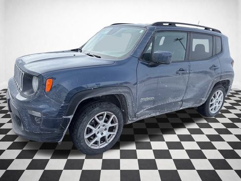 Used 2020 Jeep Renegade Latitude w/ Cold Weather Group image 28