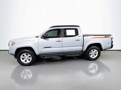 Used 2019 Toyota Tacoma SR5 image 9