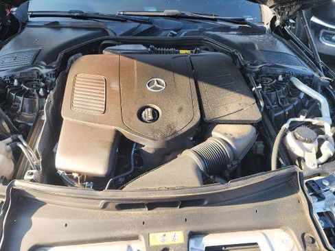 Used 2022 Mercedes-Benz C 300 Sedan w/ Exclusive Trim Package image 8