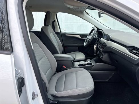Used 2022 Ford Escape S image 15