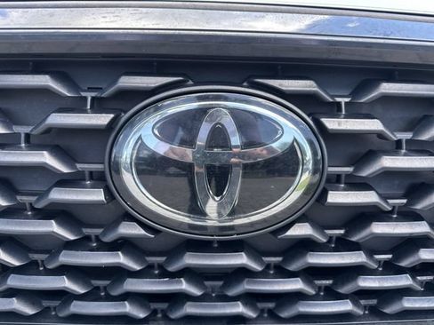 Used 2023 Toyota Corolla Cross LE FWD image 10