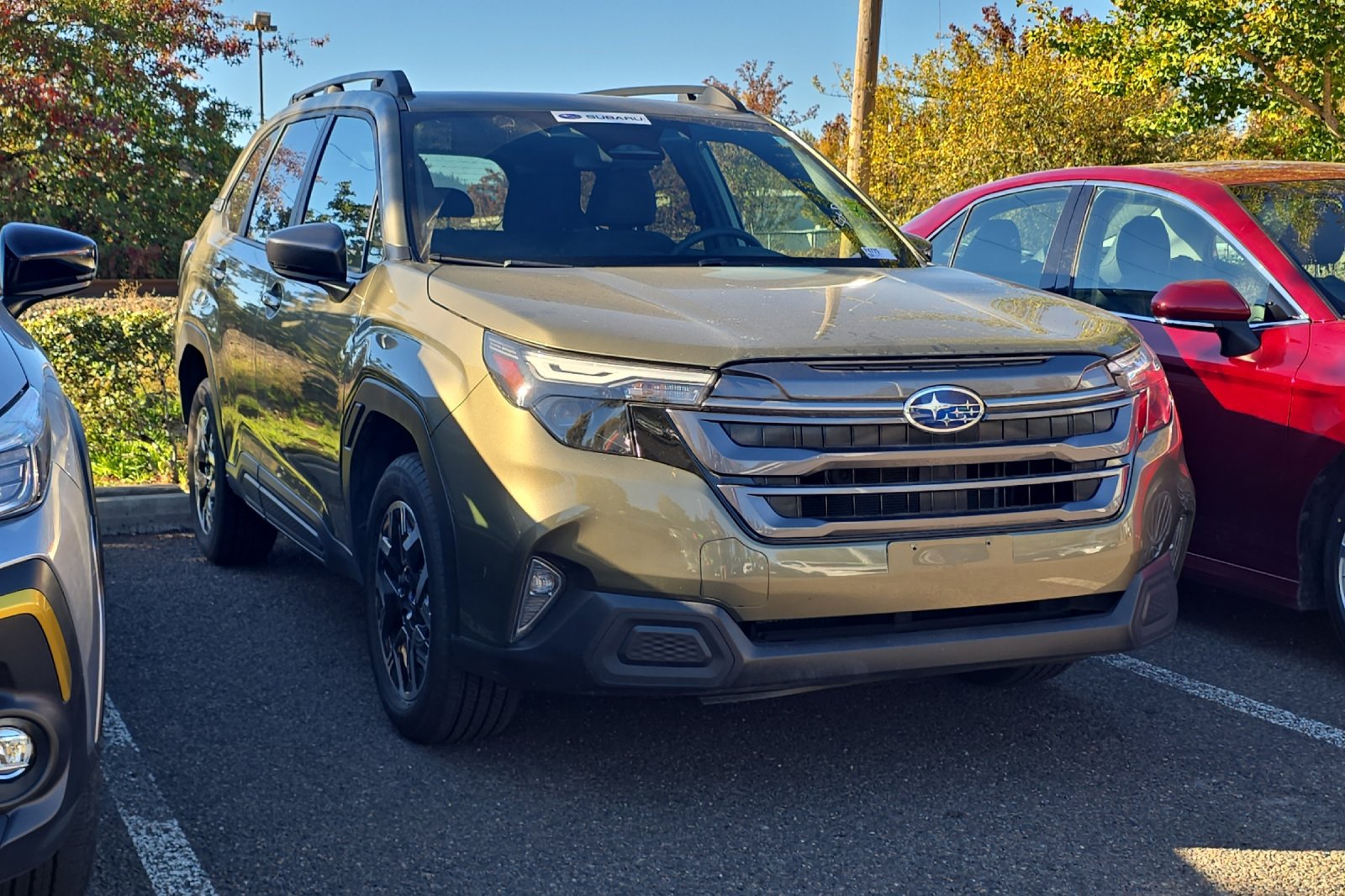 Used 2025 Subaru Forester Premium AWD/4WD image 2