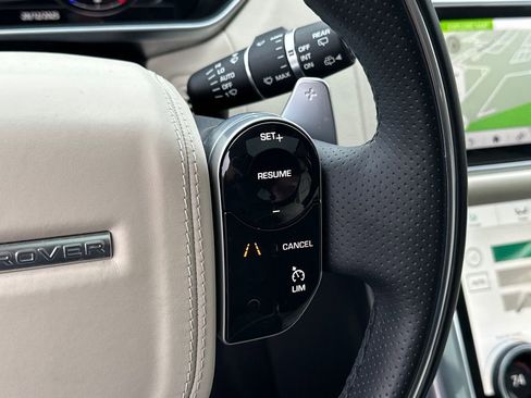 Used 2022 Land Rover Range Rover Sport HSE Silver Edition image 28