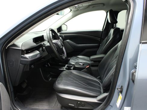 Used 2023 Ford Mustang Mach-E Select image 15