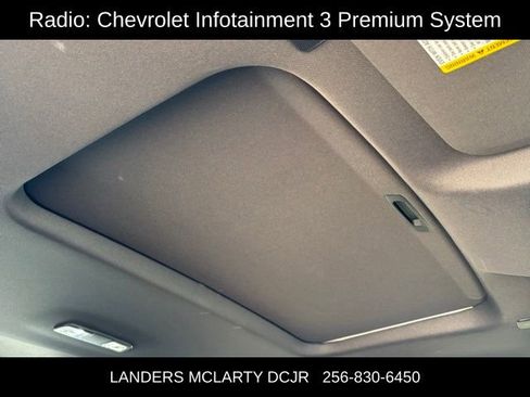 Used 2025 Chevrolet Silverado 1500 ZR2 w/ Technology Package image 12