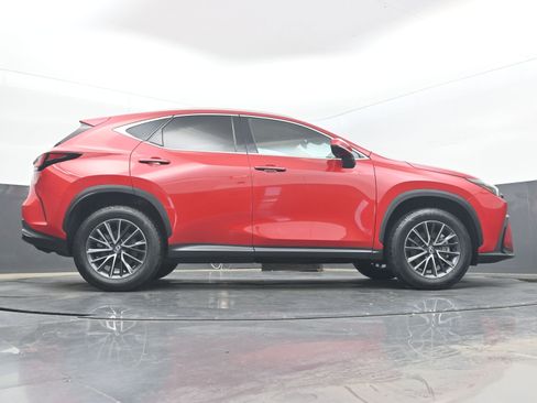 Used 2025 Lexus NX 250 FWD w/ Towing Package (2000 Lbs) image 30