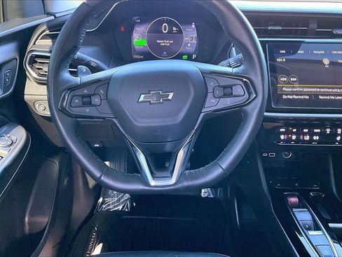 Certified 2023 Chevrolet Bolt EUV LT w/ Convenience Package image 12