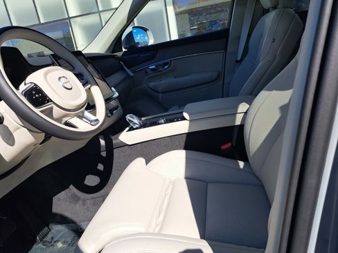 New 2026 Volvo XC90 B6 Ultra image 6