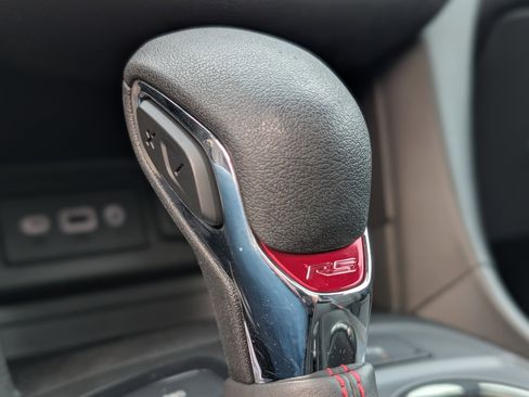 Used 2024 Chevrolet Equinox RS w/ LPO, Floor Liner Package image 25