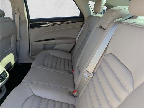 Used 2019 Ford Fusion SEL image 26