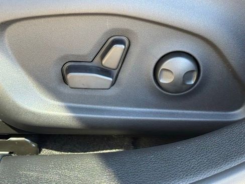 New 2026 Jeep Compass Latitude AWD/4WD image 11