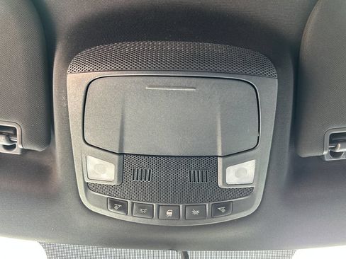 Used 2015 Ford F150 XLT w/ Equipment Group 301A Mid AWD/4WD image 16