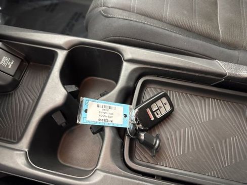 Used 2019 Honda CR-V EX image 33