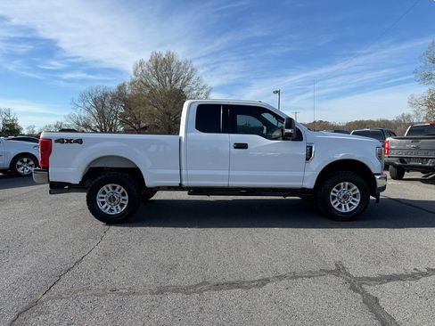 Used 2019 Ford F250 XLT w/ XLT Value Package image 8