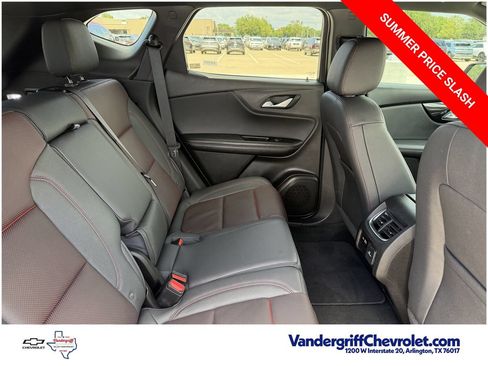 Certified 2025 Chevrolet Blazer RS FWD image 28