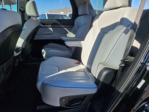 Used 2023 Hyundai Palisade SEL w/ Premium Package AWD/4WD image 28
