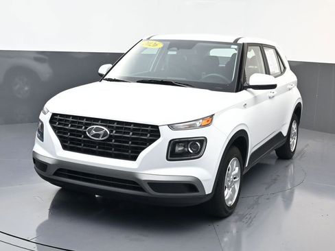 Certified 2026 Hyundai Venue SE FWD image 8