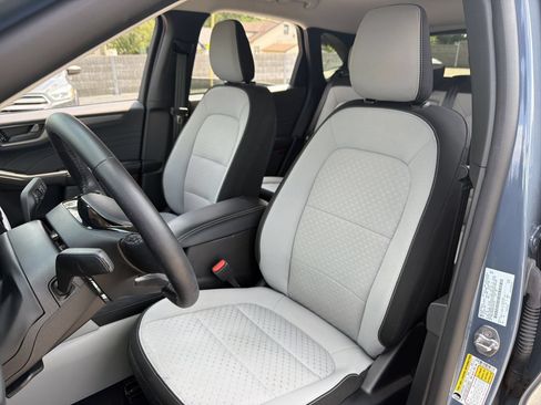 Used 2024 Ford Escape Active AWD/4WD image 18