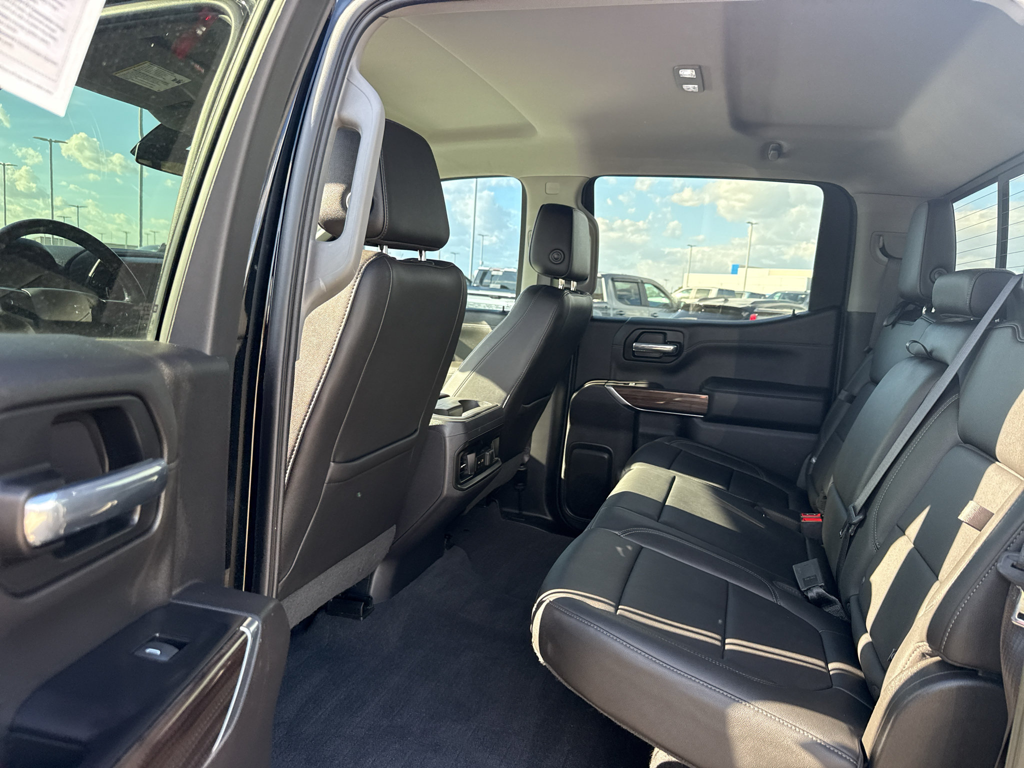 Certified 2019 Chevrolet Silverado 1500 LT Trail Boss AWD/4WD image 13