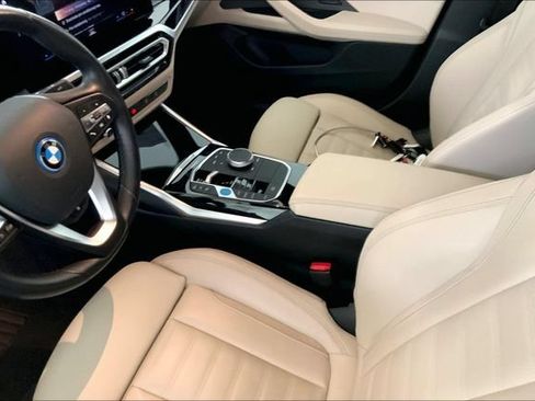 Used 2023 BMW i4 eDrive35 w/ Premium Package RWD image 8