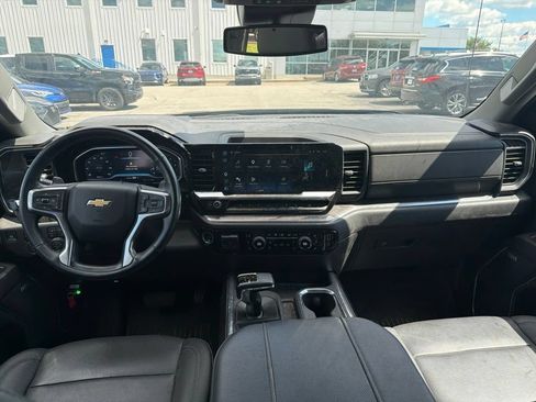 Used 2024 Chevrolet Silverado 1500 LTZ AWD/4WD image 5