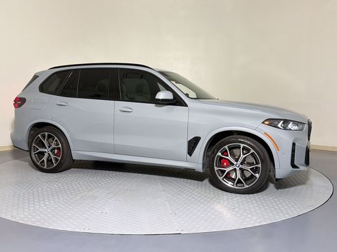 Certified 2025 BMW X5 M60i AWD/4WD image 7