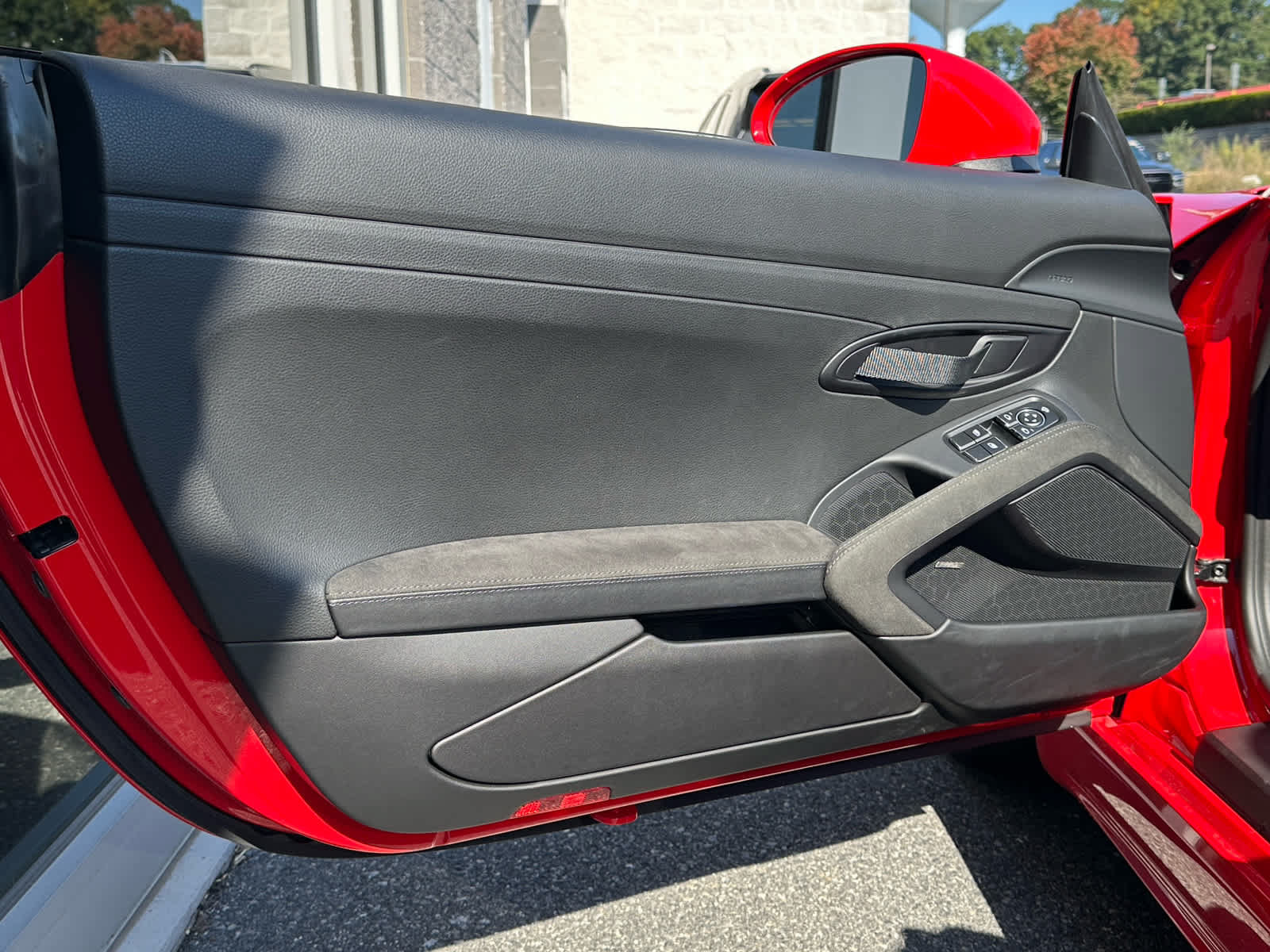 Used 2022 Porsche 718 Boxster Spyder RWD image 12