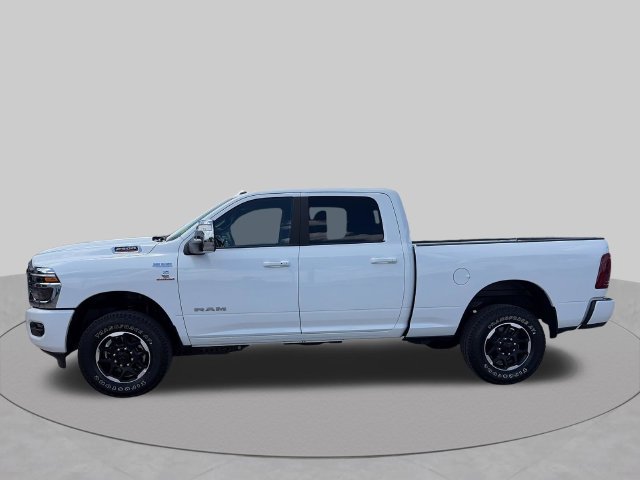 Used 2026 RAM 2500 Laramie AWD/4WD image 2