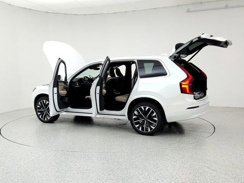New 2026 Volvo XC90 B6 Plus w/ Protection Package Premier image 12