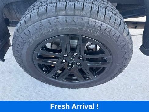 Used 2024 Chevrolet Silverado 1500 Custom Trail Boss AWD/4WD image 19