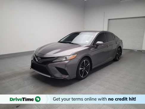 Used 2020 Toyota Camry XSE image 1