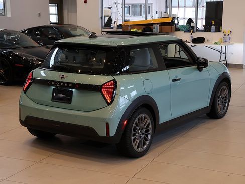Used 2025 MINI Cooper S image 28