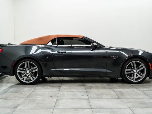Used 2017 Chevrolet Camaro SS image 11